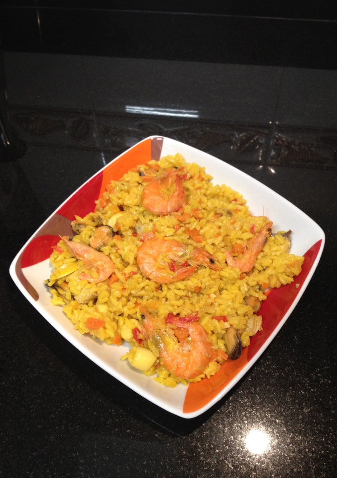Una foto de Paella rápida, fácil y económica