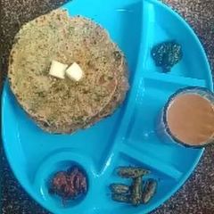 A picture of Methi Paratha.