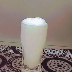 A picture of Plain lassi.
