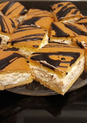 Könnyű túrós piskóta recept fotója