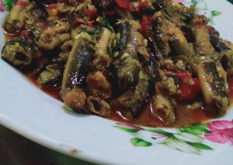 Belut sambel merah