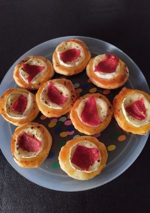 Une photo de Feuilletés au chèvre et aux poivrons 🫑