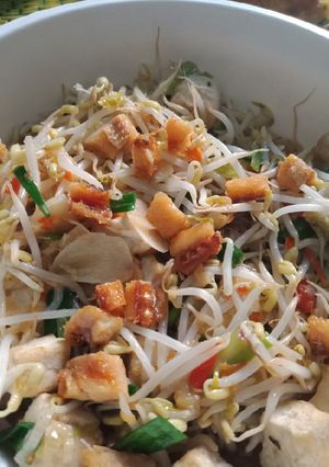 Foto resep Tumis Tauge Ikan Asin Weenaak