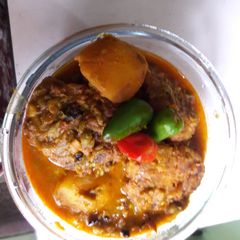 A picture of Bottle gourd kofta curry.