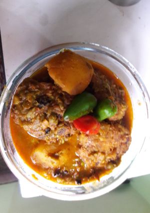 A picture of Bottle gourd kofta curry.