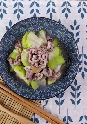 絲瓜炒羊肉 的食譜成品照片