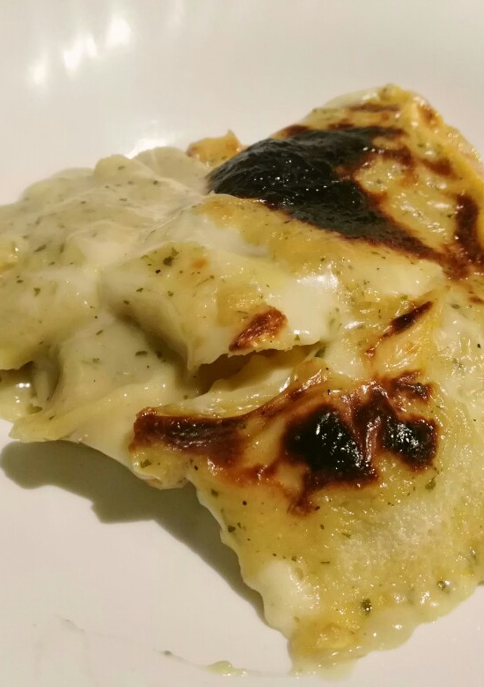 Una foto de Pasta con bechamel gratinada