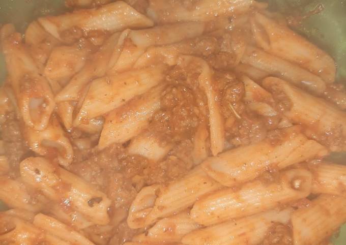 Steps to Make Perfect Tomato sauce and minced meat pasta