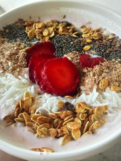Una foto de Post-entreno con proteína en polvo vainilla