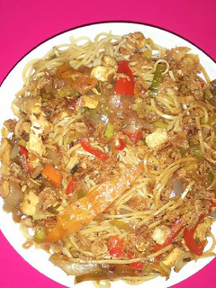 Foto principal de Espaghetis chinos con pollo