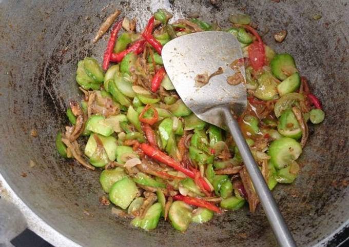 Anti Ribet, Bikin Tumis Labu Siem Timun Teri Bahan Sederhana