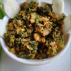 A picture of Mooli bhujiya.