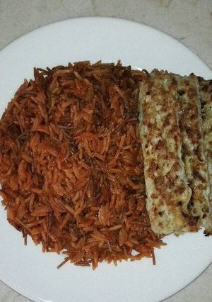 صورة لوصفة رز احمر بالشعرية والكباب