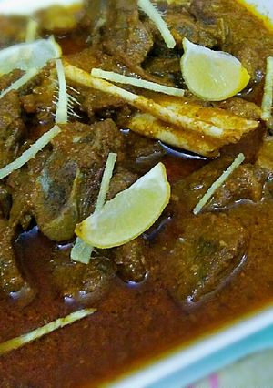 A picture of Dehli style mutton qorma.