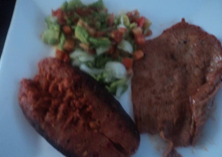 Carne adobada a lo fácil tipo de rancho con guacamole a la cerveza con menta