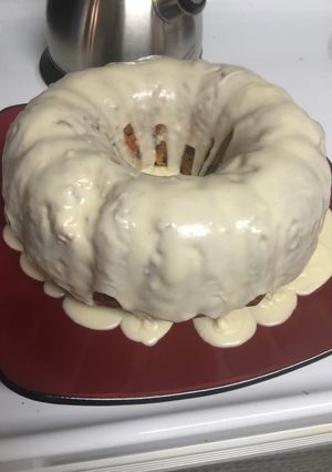 A picture of Vanilla Rich Chip Cake.