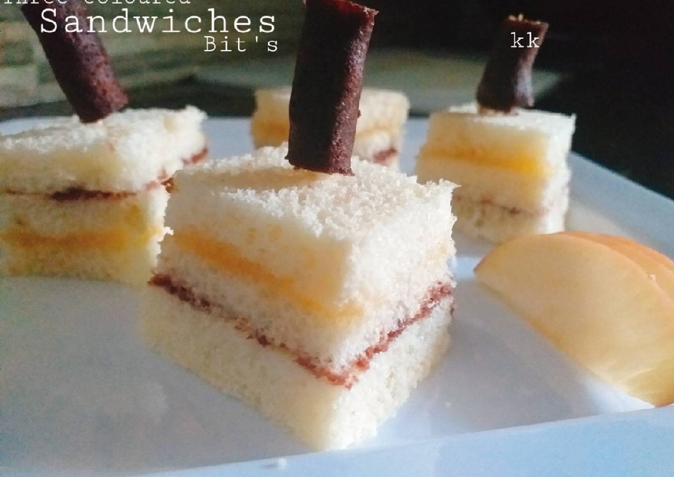 Three coloured sandwiches Bit's