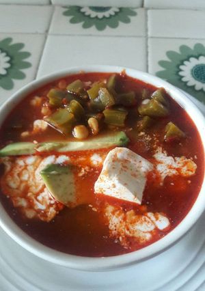 Una foto de Sopa de nopales con elote