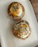 Ketogén Portobello gombában sült parmezános tojás