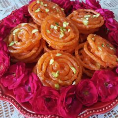A picture of Kesari Jalebi.