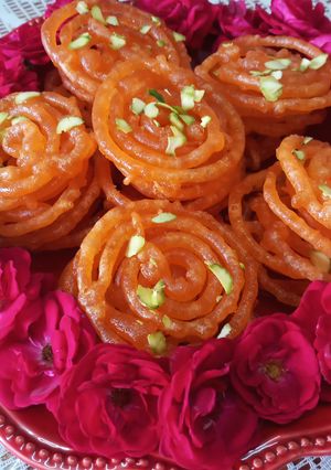 A picture of Kesari Jalebi.