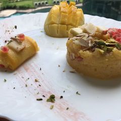 A picture of Mango frushi donut.