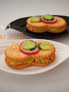 عکسی از دستور کراکر کشک بادمجون