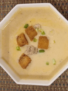 A picture of Cream of chicken soup.