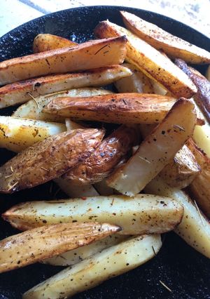 Una foto de Papas bravas😋