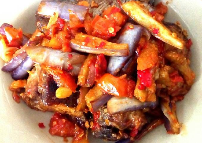 Resep mudah membuat Sambal Tongkol Terong Ungu dijamin sedap