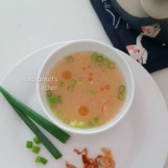 A picture of Rotisserie Chicken Carcass Soup.