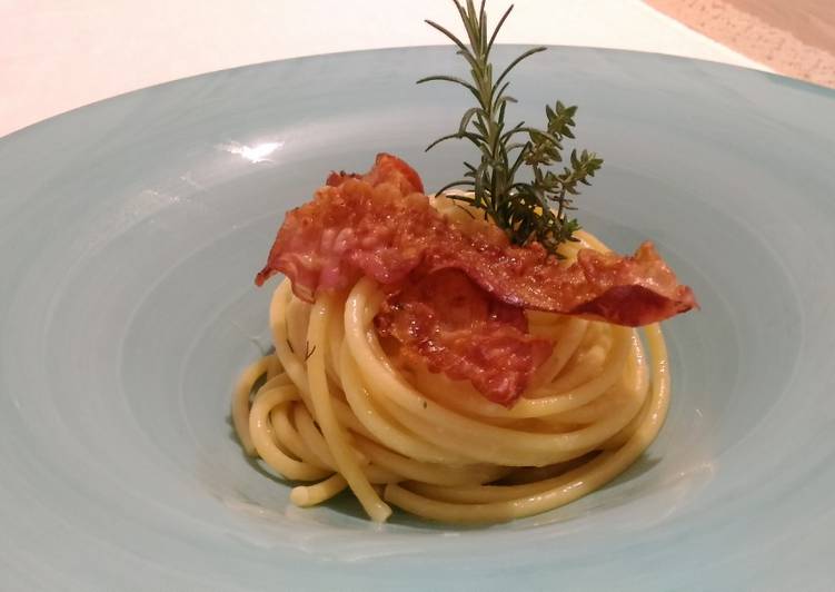 Ricetta Bucatini cacio, pepe e pancetta croccante di Giovanni Curri