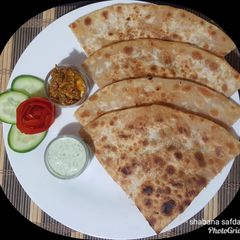 A picture of Aloo ka Paratha.