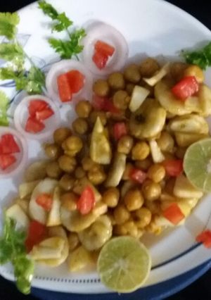 A picture of Chana chaat.