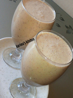 A picture of Date almond shake.