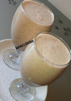 A picture of Date almond shake.