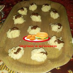 A picture of Fresh coconut cookies.