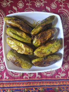 भरावन मसाला परवल (bharwan masala parwal recipe in Hindi) रेसिपी मुख्य फोटो