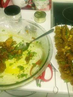 Una foto de Pinchos morunos de pollo