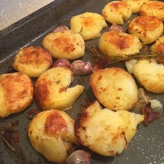 A picture of Rock Salt & Garlic Crushed Roasties.