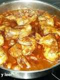 Codornices a la cazadora con salsa de chocolate