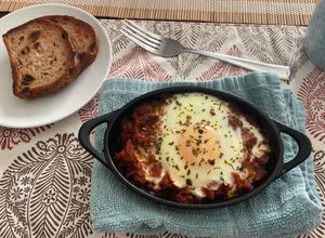 Foto de Shakshuka com lentilhas verdes