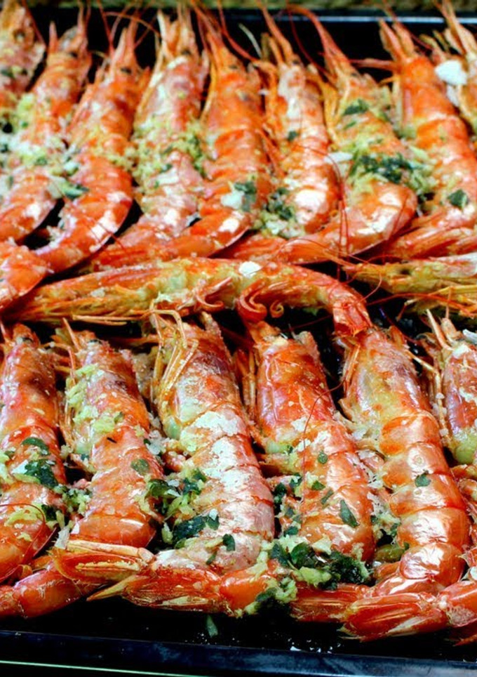 Una foto de Gambones al horno con limón
