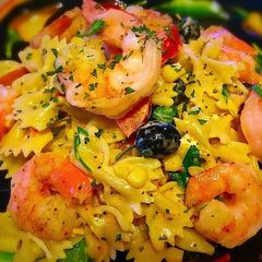 A picture of Spicy Shrimp Pasta Salad.