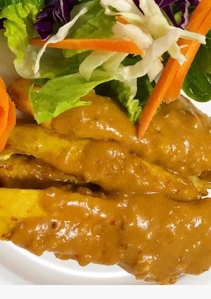 A picture of Super easy satay sauce.