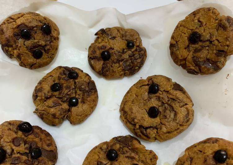 Resep Chewy choco chip cookies (no telur), Bisa Manjain Lidah