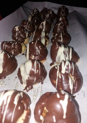 Una foto de Bombas rellenas y bañadas!