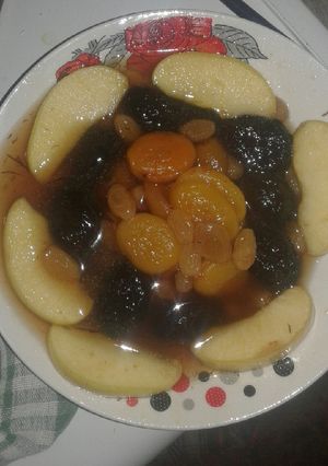 صورة لوصفة طاجين الحلو بالفواکه الجافة 😋😋