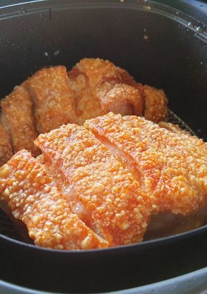 รูปของ หมูกรอบโดยหม้อทอดไร้น้ำมัน Airfryer