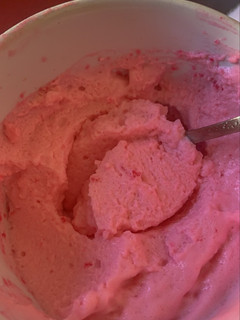 Una foto de Bavaroise o mousse de frutilla